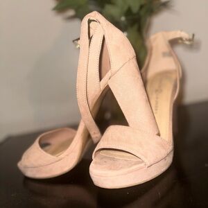 4in open toe, block heel, sandal